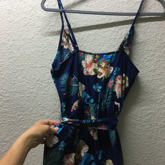 Jumper with blue tropical pattern - Picture 5 of 9